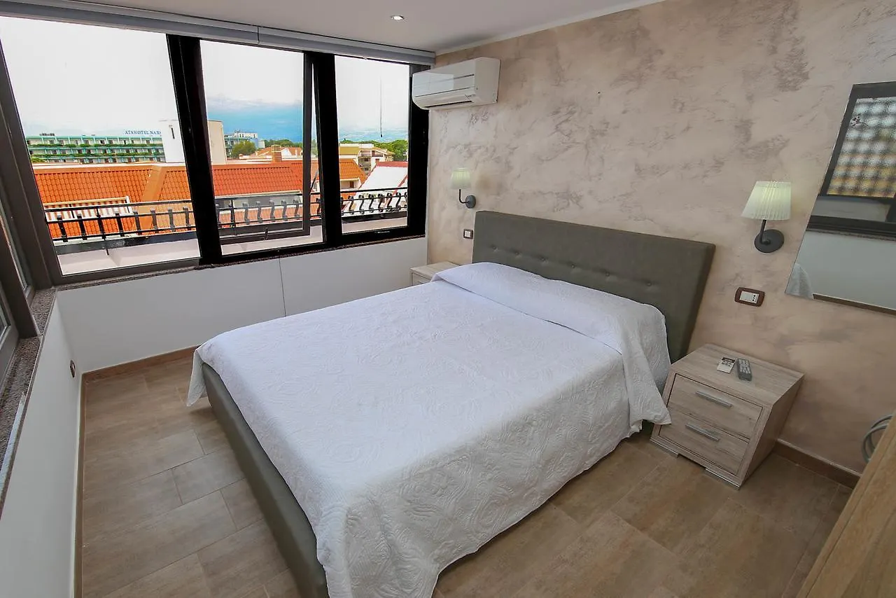 Apartament Attico Recanati Hotel Giardini-Naxos Włochy