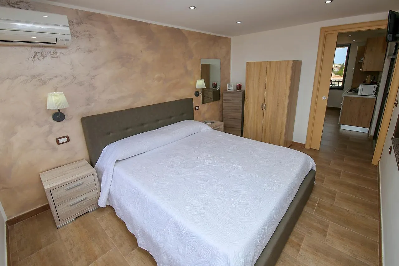 Attico Recanati Hotel Giardini-Naxos 0*,